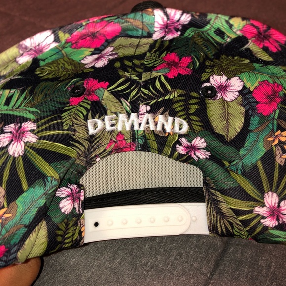 Popular Demand SnapBack - Picture 3 of 4